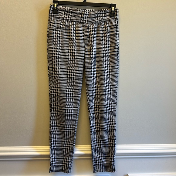 Utopia by HUE Houndstooth Pants -Small - Picture 3 of 3